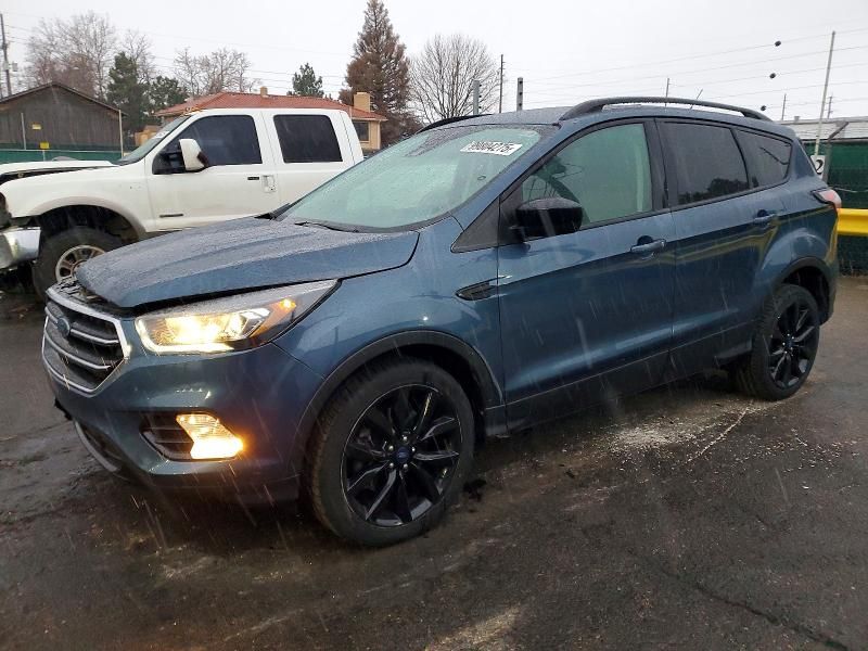 2018 Ford Escape se