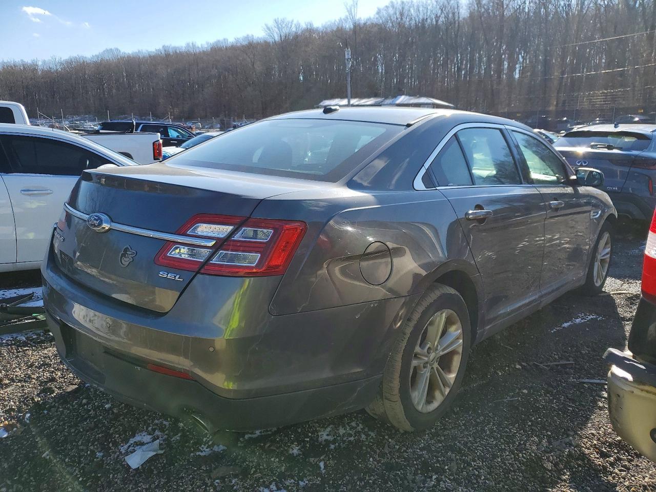 2015 Ford Taurus sel