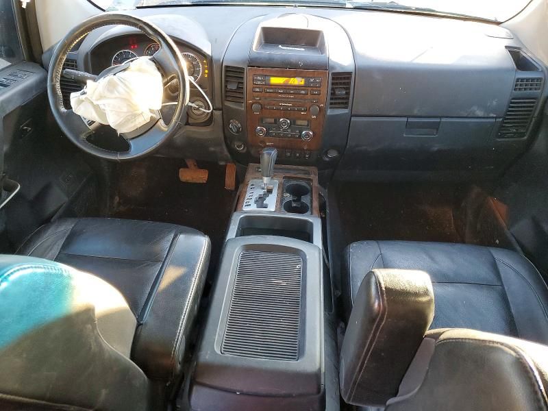 2010 Nissan Titan xe