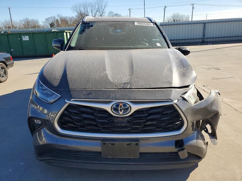 2020 Toyota Highlander Hybrid xle