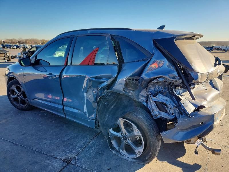 2023 Ford Escape st Line