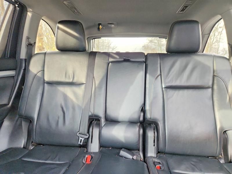 2017 Toyota Highlander se