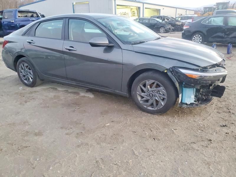 2025 Hyundai Elantra Blue