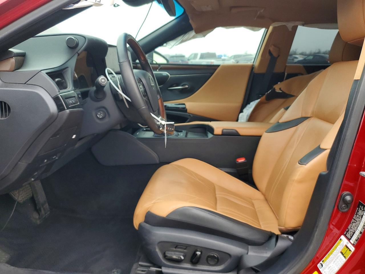 2025 Lexus ES