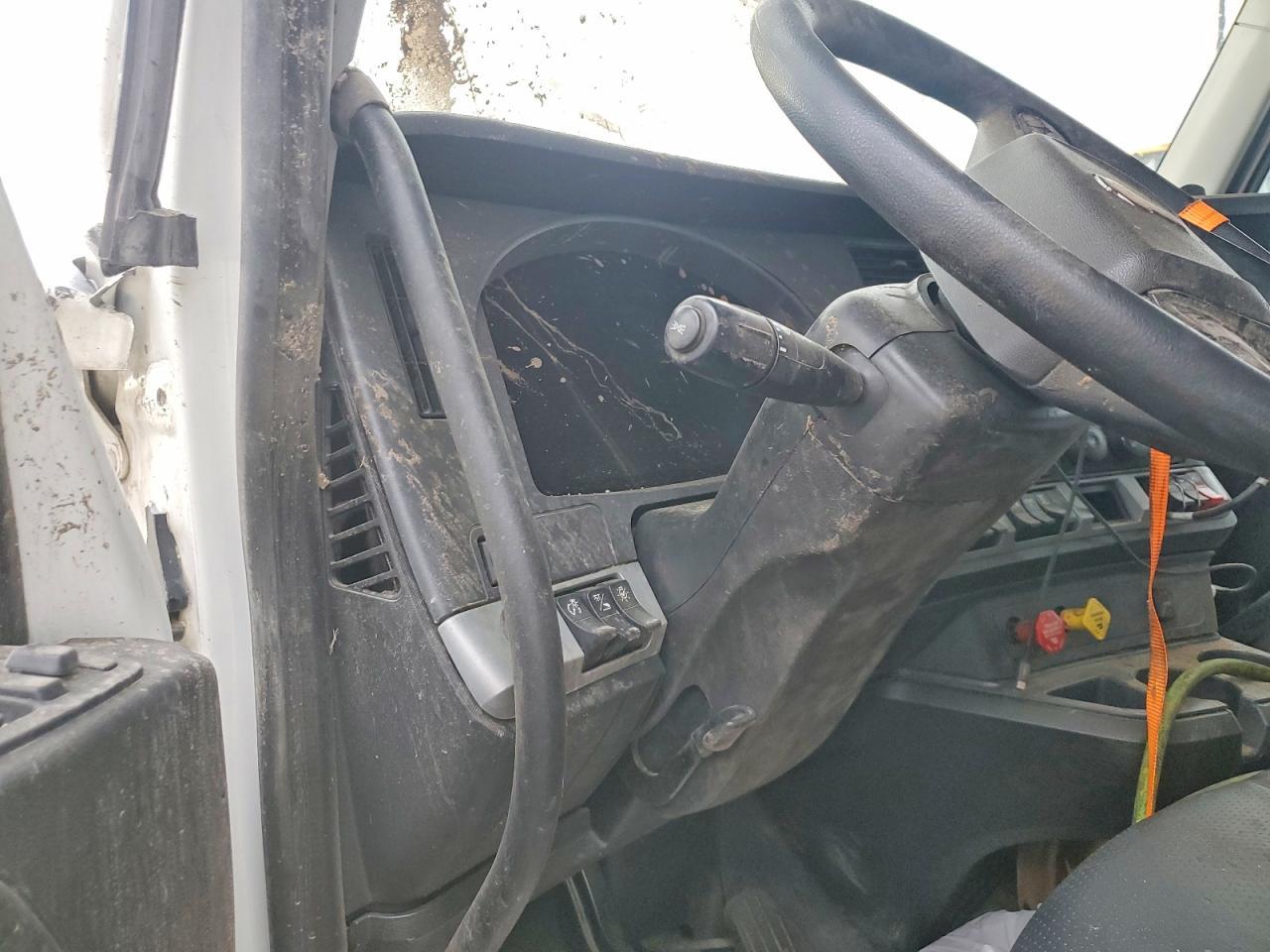 2023 Kenworth T680 Semi Truck