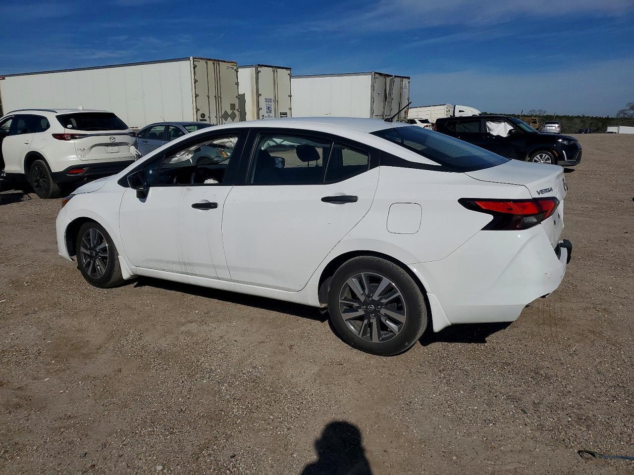 2024 Nissan Versa s