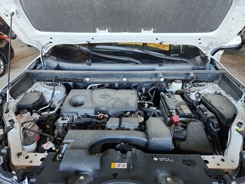 2024 Toyota Rav4 xle