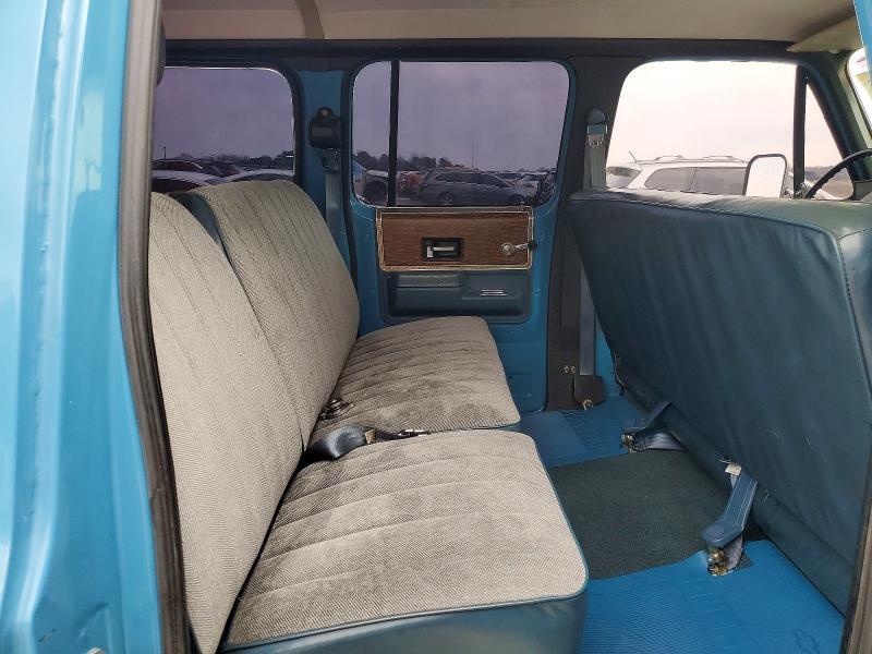 1975 Chevrolet Suburban