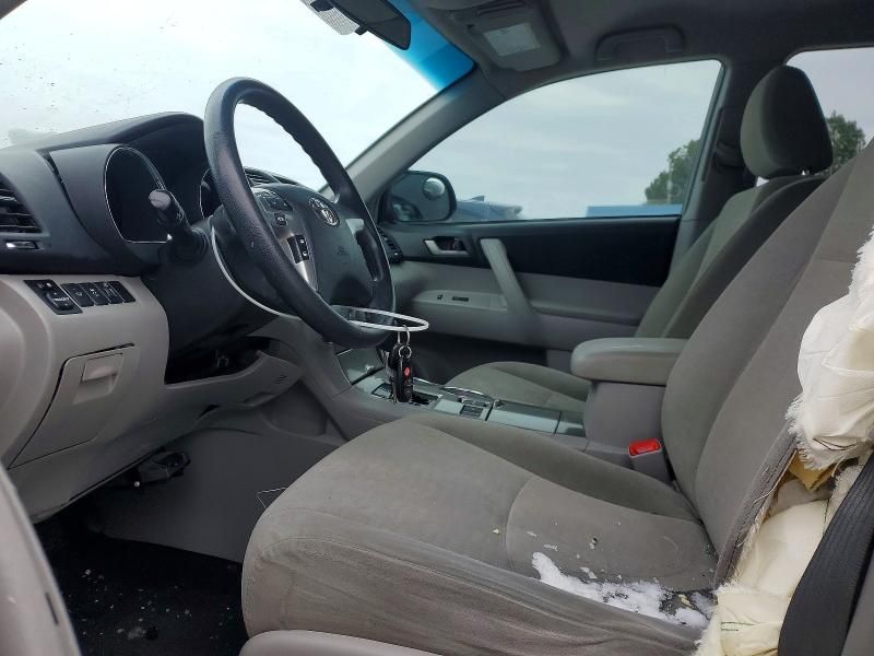 2013 Toyota Highlander Base