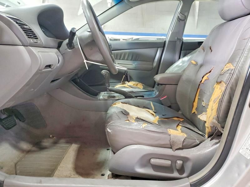 2002 Toyota Camry le