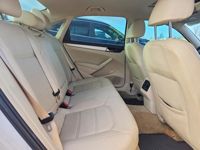 2013 Volkswagen Passat se