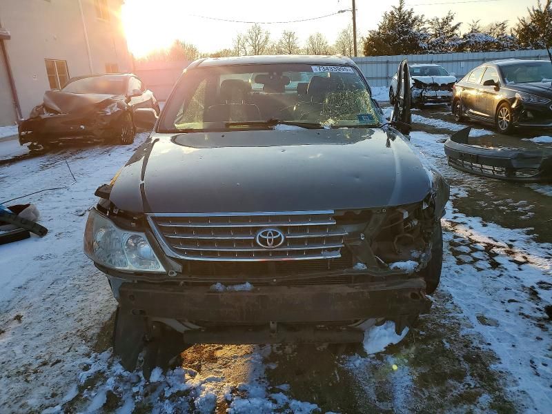 2004 Toyota Avalon xl