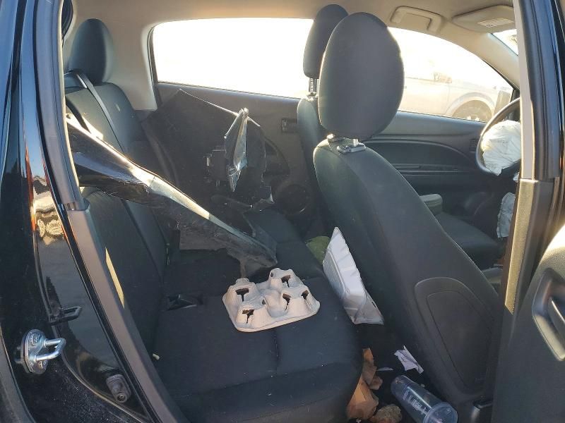 2024 Mitsubishi Mirage es