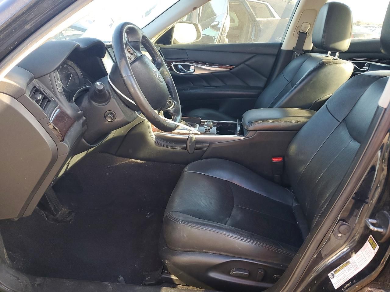 2016 Infiniti Q70 3.7