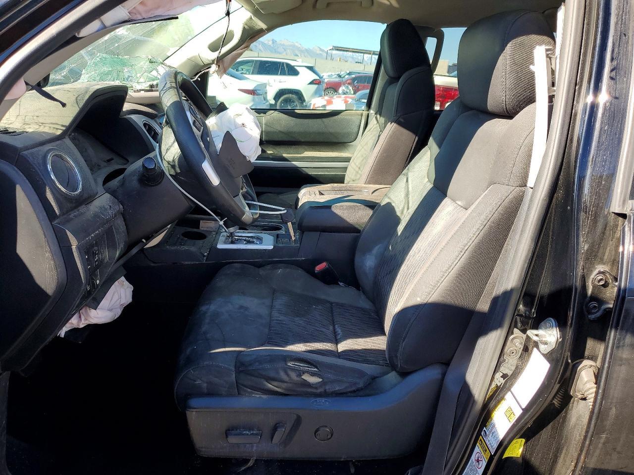 2017 Toyota Tundra SR5