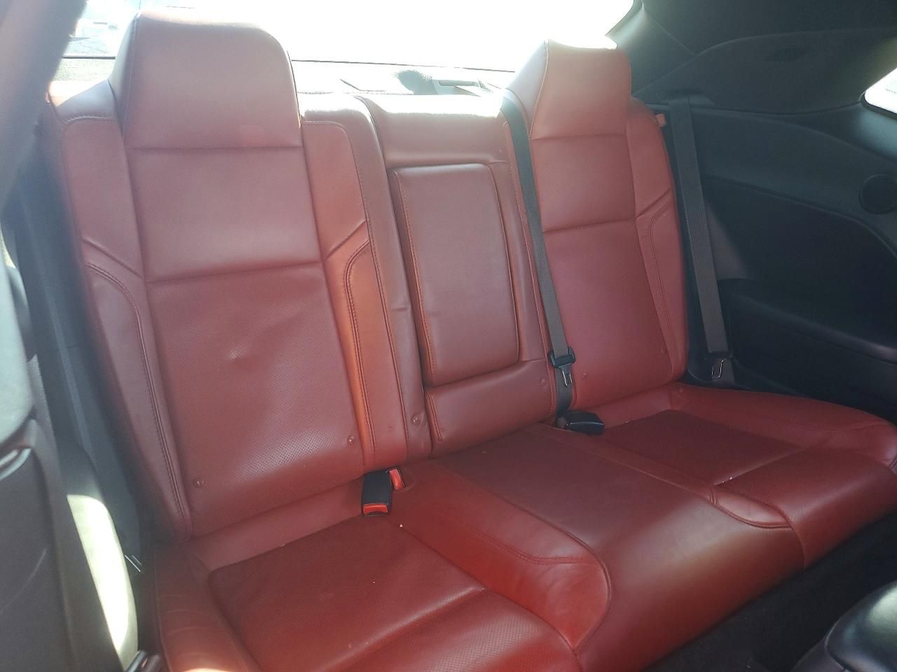 2015 Dodge Challenger sxt Plus