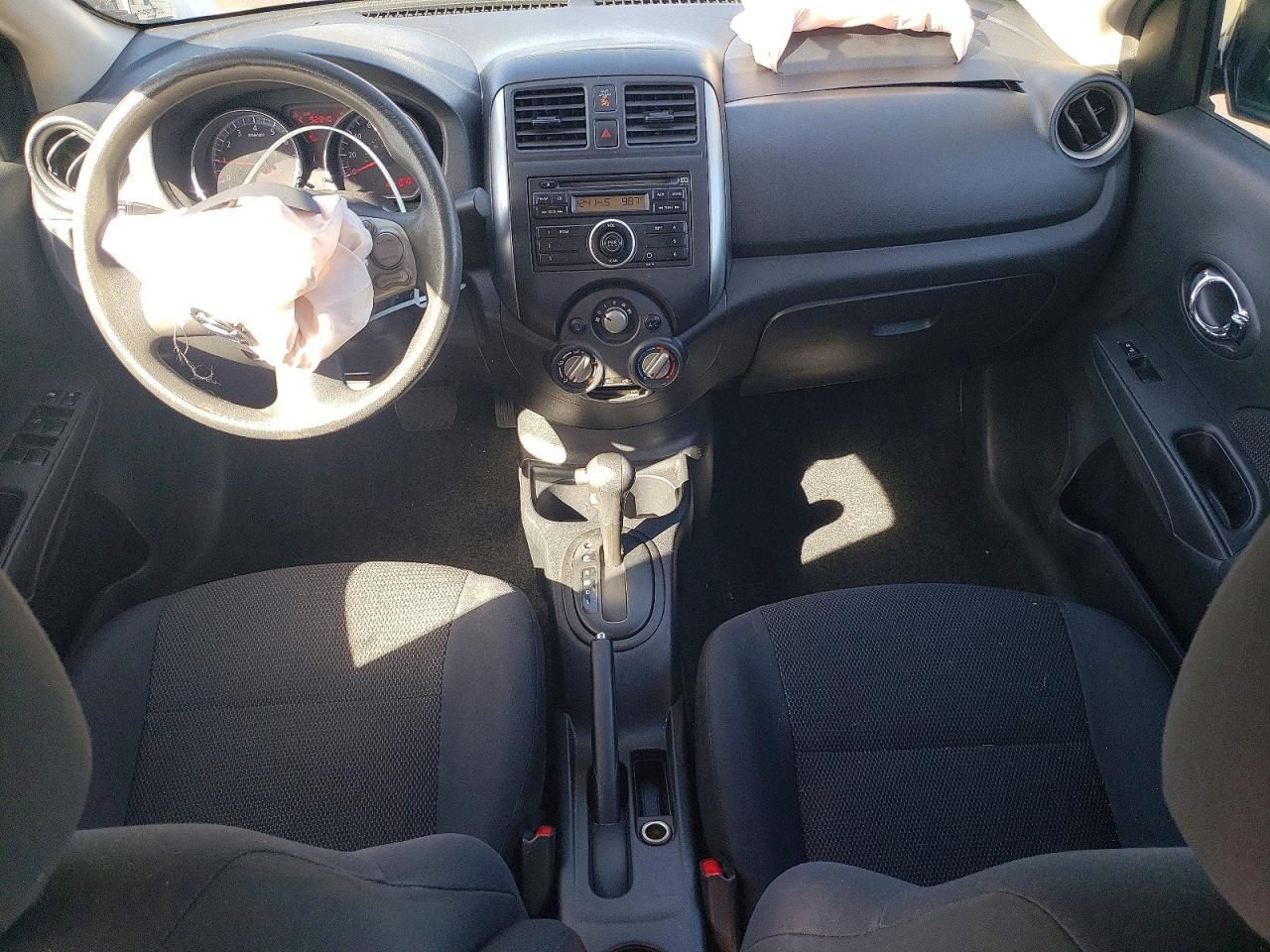 2013 Nissan Versa s