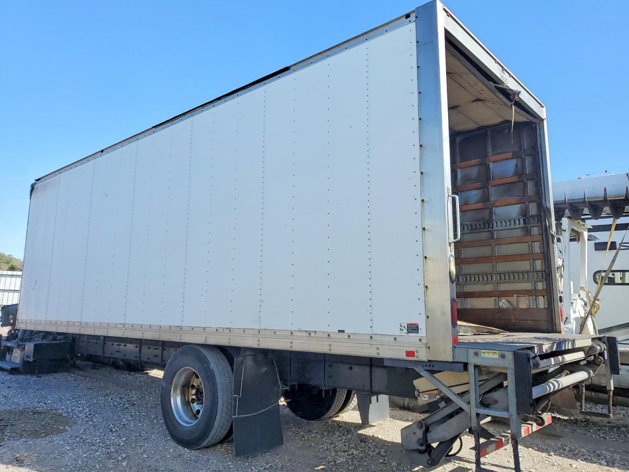 2017 Freigliner 2017 Freightliner Business Class M2 BOX Truck