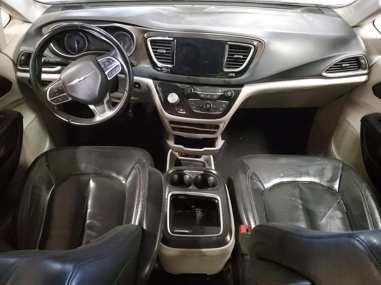 2017 Chrysler Pacifica Touring l Plus