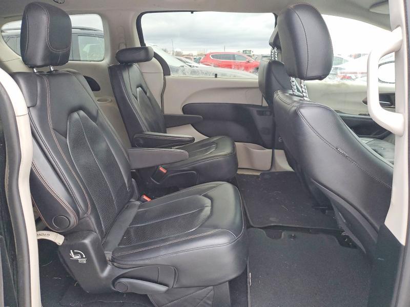 2019 Chrysler Pacifica Touring l