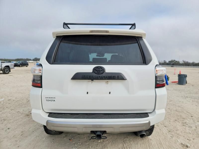 2023 Toyota 4runner se