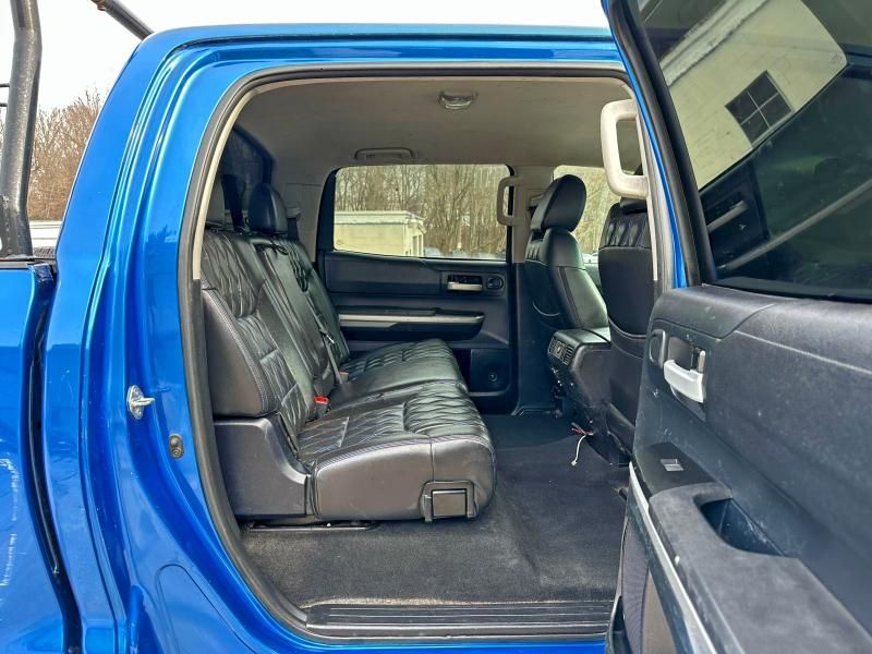 2016 Toyota Tundra Crewmax SR5