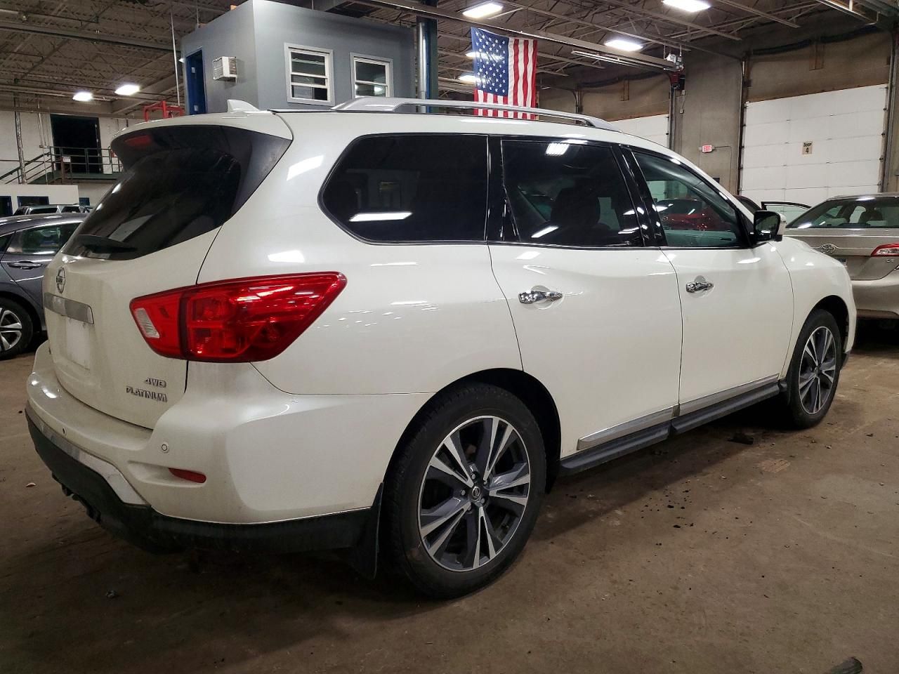 2019 Nissan Pathfinder s
