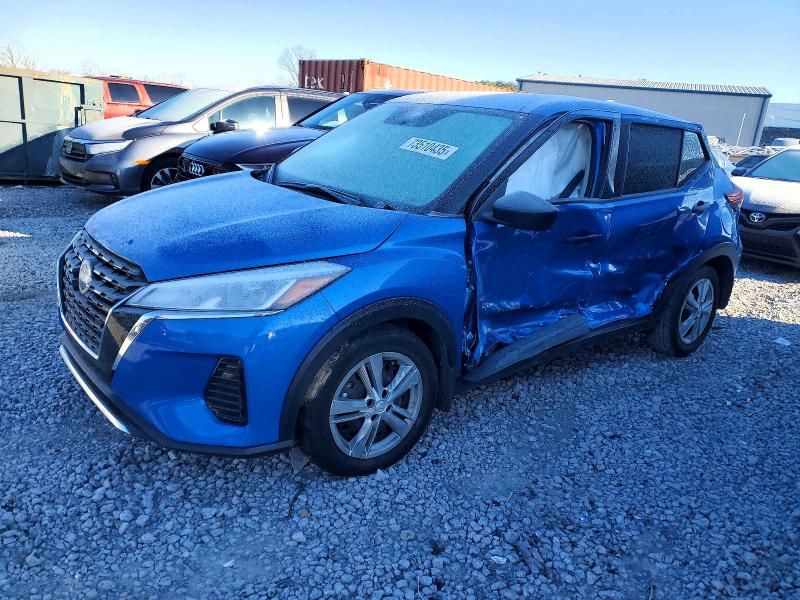 2022 Nissan Kicks s