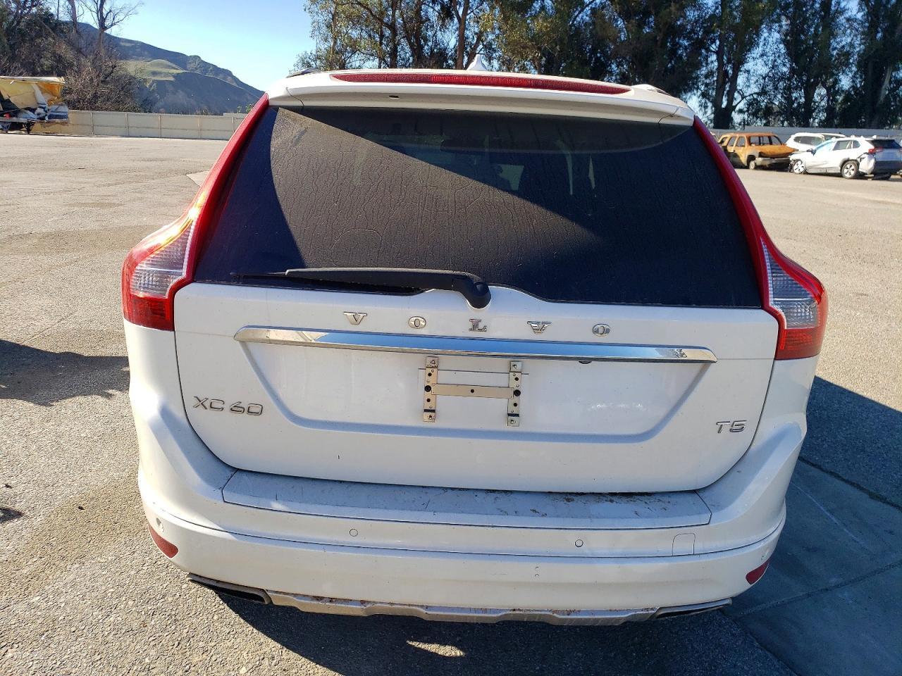 2015 Volvo Xc60 T5 Platinum