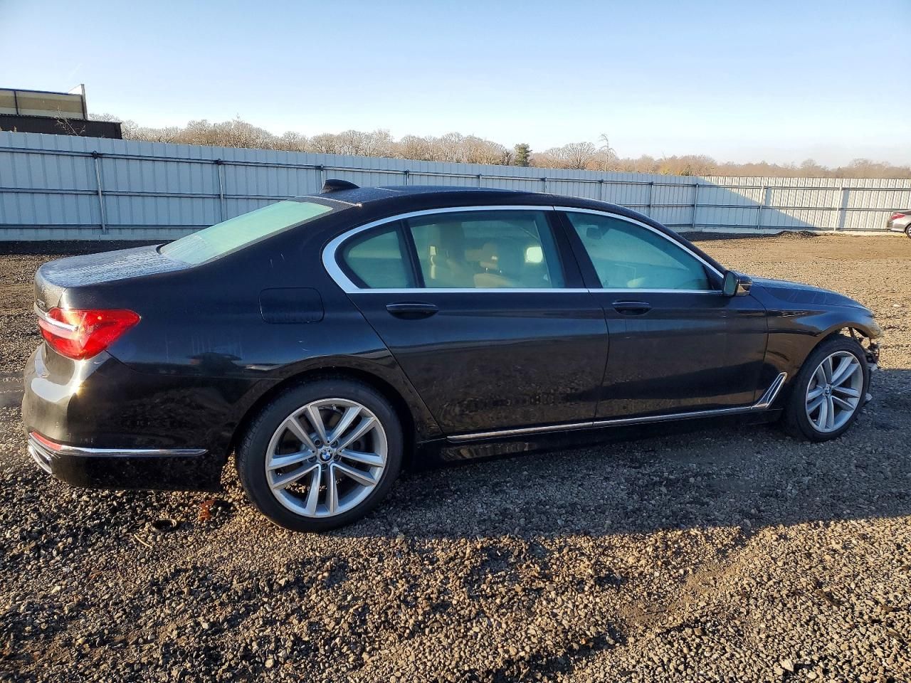 2016 BMW 750 xi