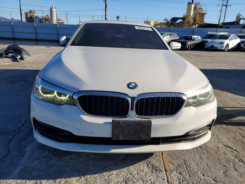 2019 BMW 530 i