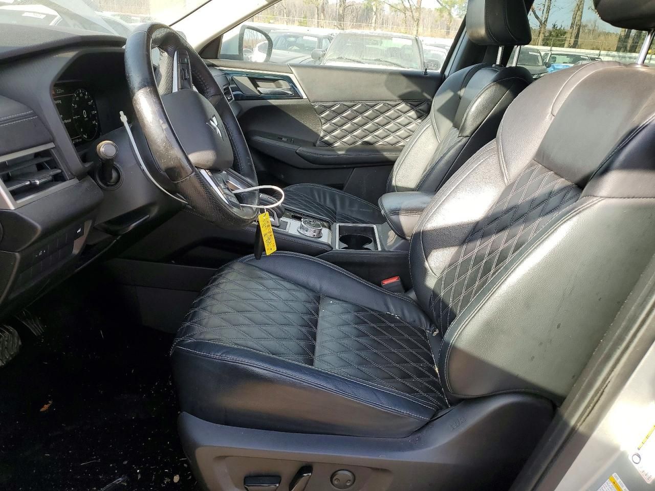 2022 Mitsubishi Outlander sel