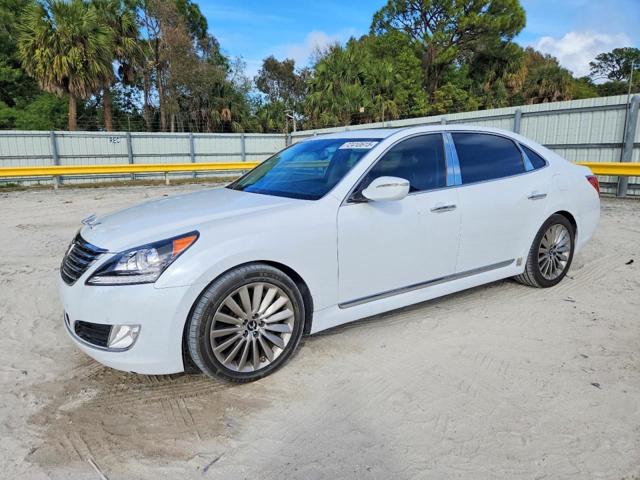 2015 Hyundai Equus Signature
