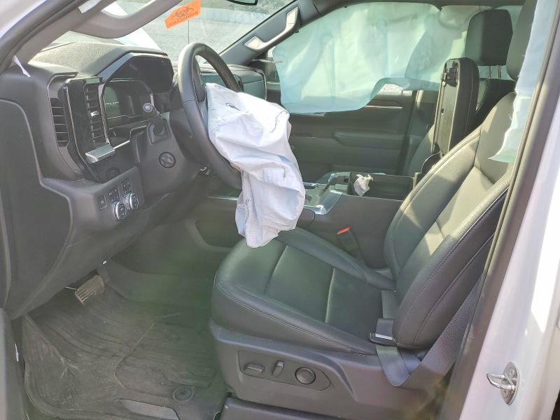 2024 GMC Sierra K1500 slt