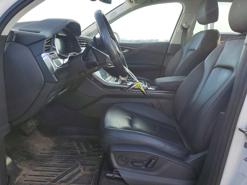 2020 Audi Q7 Premium Plus