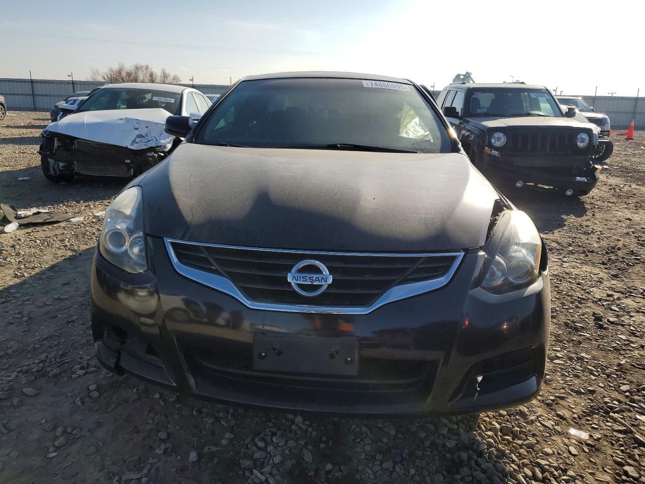2012 Niss Altima 2.5 s