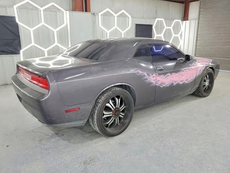 2013 Dodge Challenger sxt