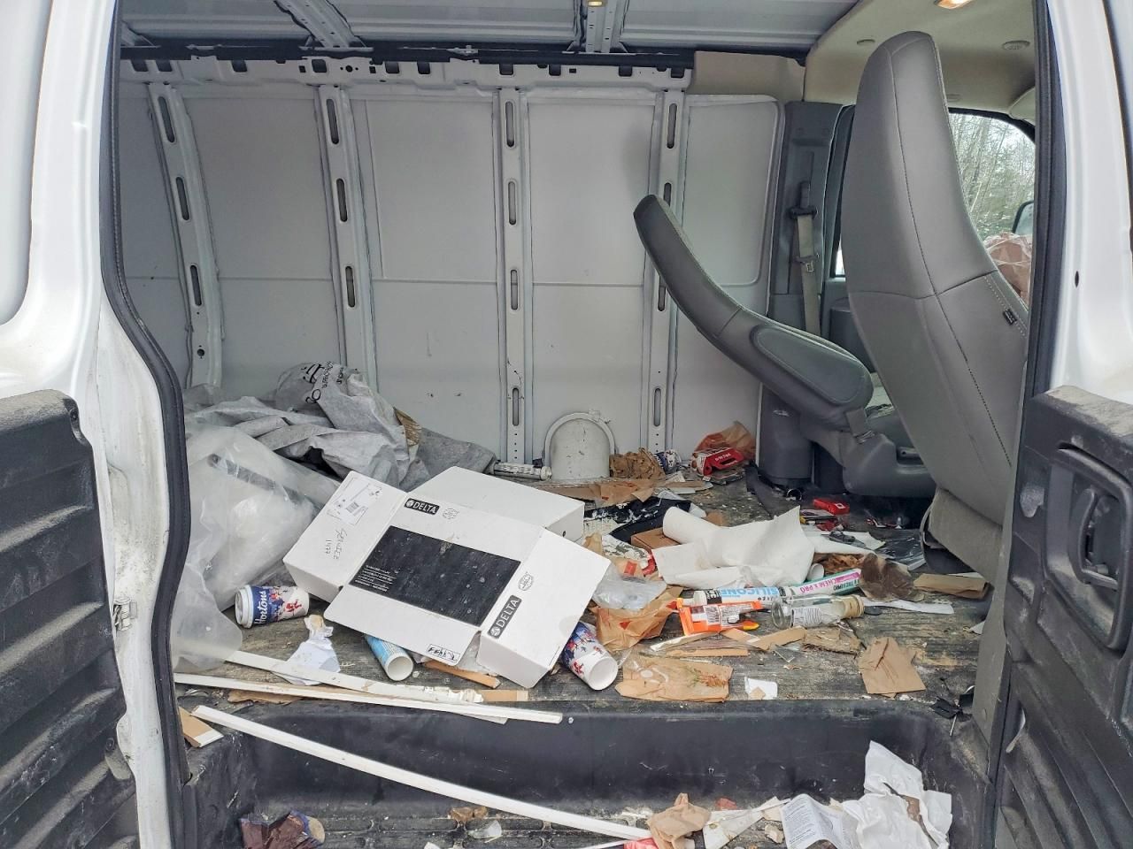 2024 Chevrolet Express G2500