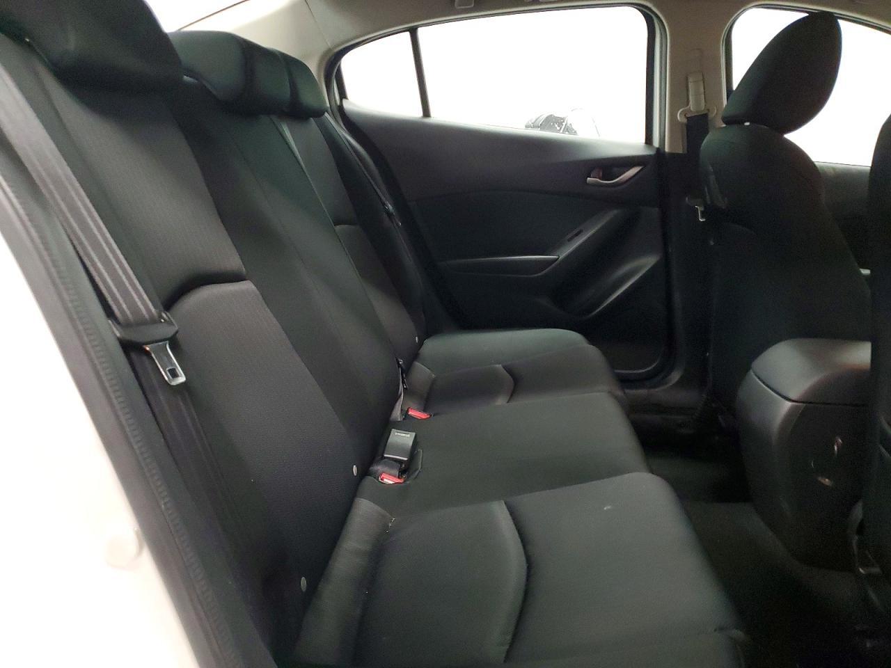 2014 Mazda 3 sv