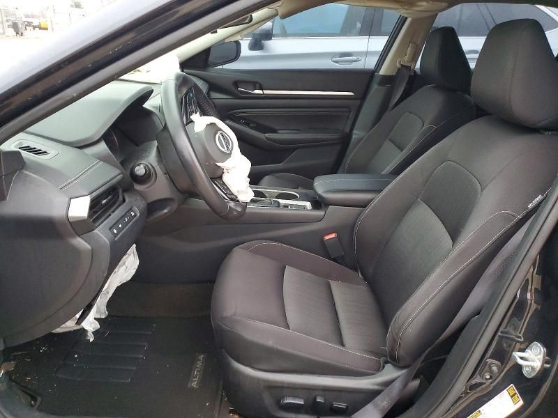 2022 Nissan Altima sv