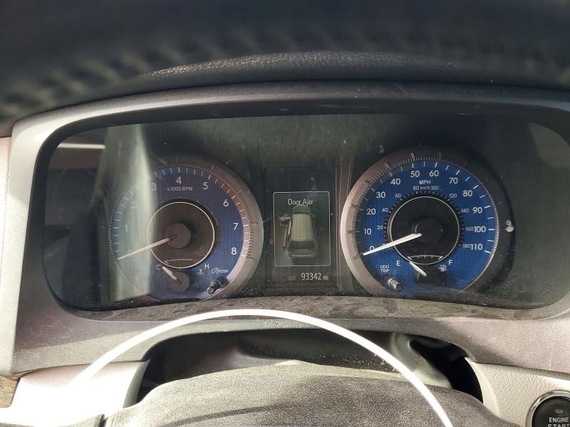 2020 Toyota Sienna xle