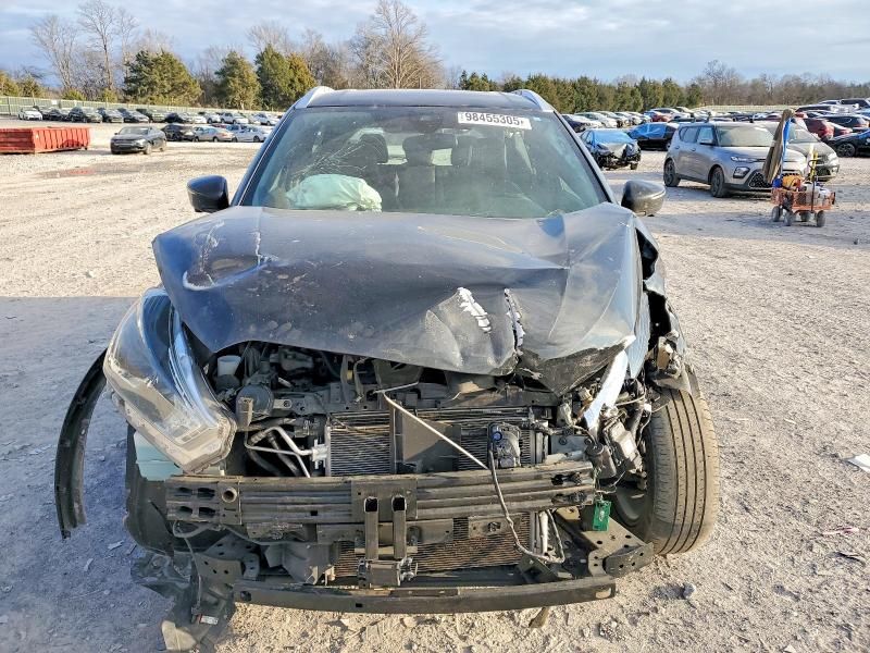 2020 Nissan Kicks sr