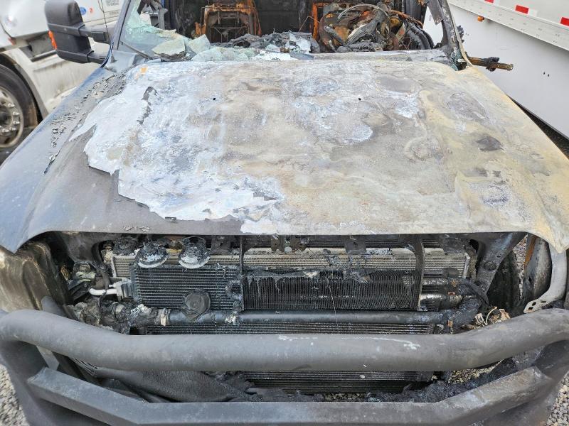 2013 Ford F450 Super Duty Flatbed Truck