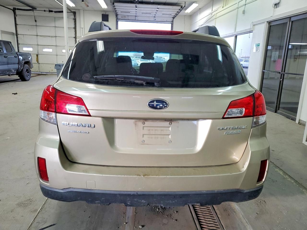 2010 Subaru Outback 2.5i Premium