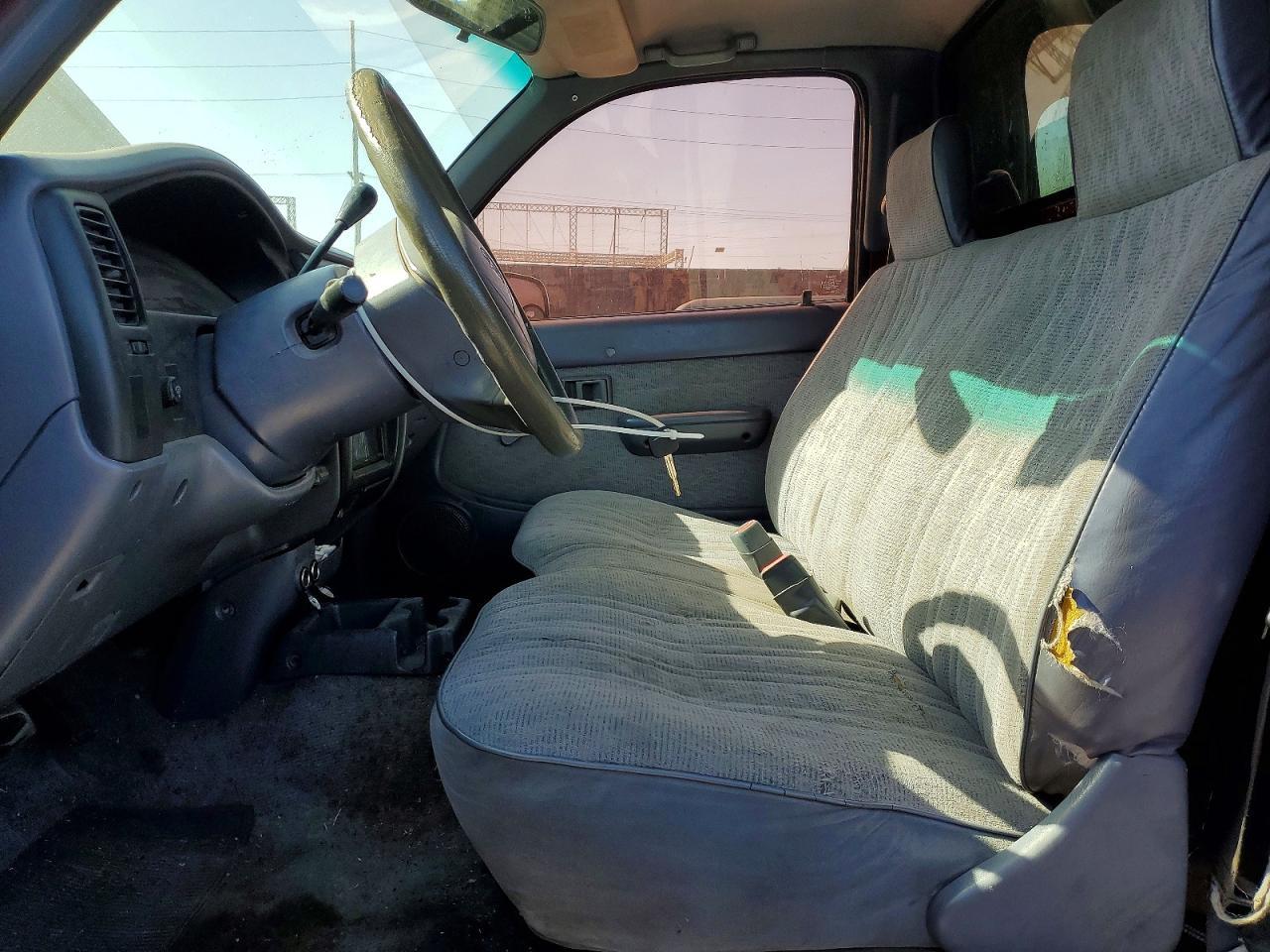 1998 Toyota Tacoma Base