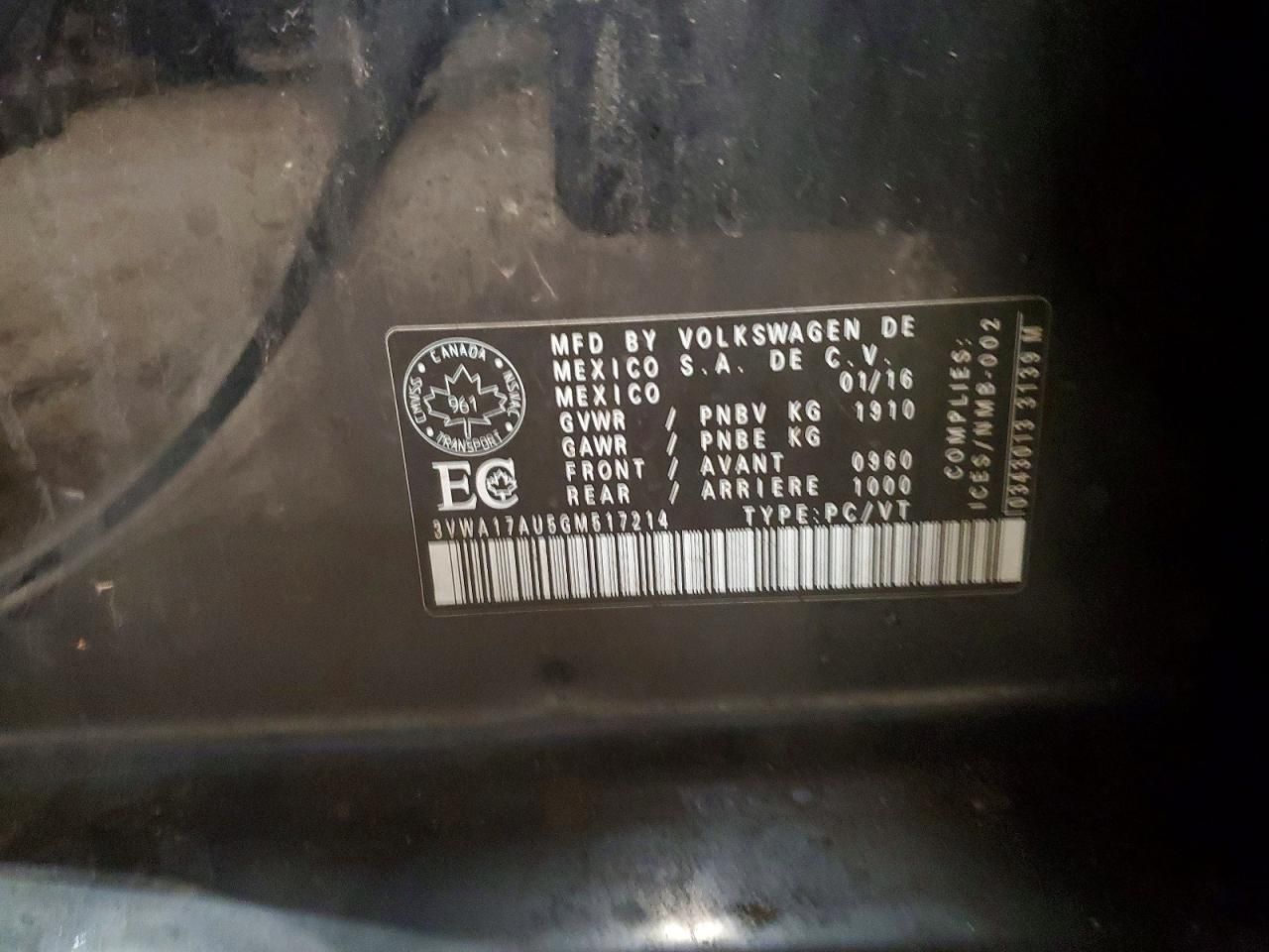 2016 Volkswagen Golf Sportwagen s