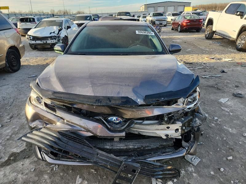 2020 Toyota Camry le