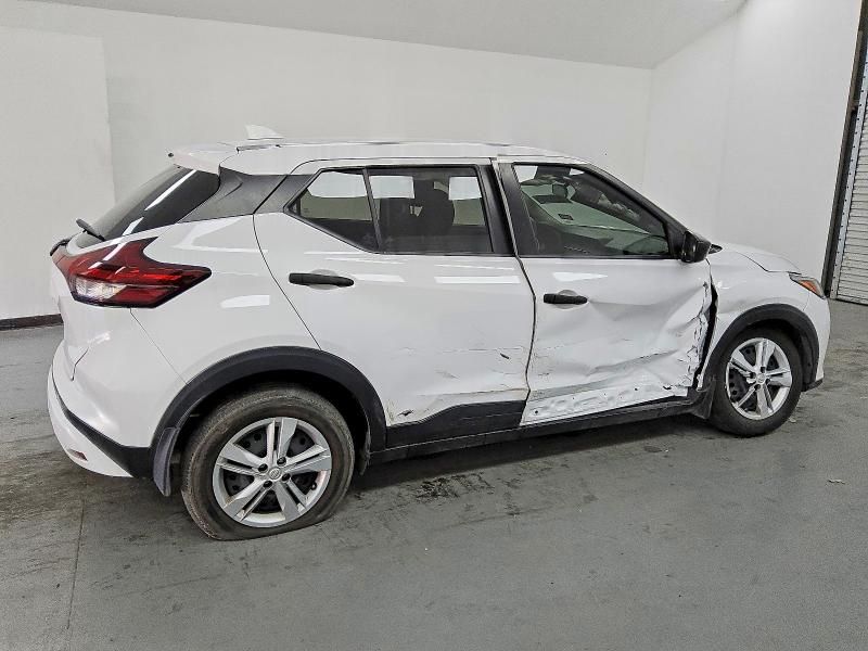 2024 Nissan Kicks s