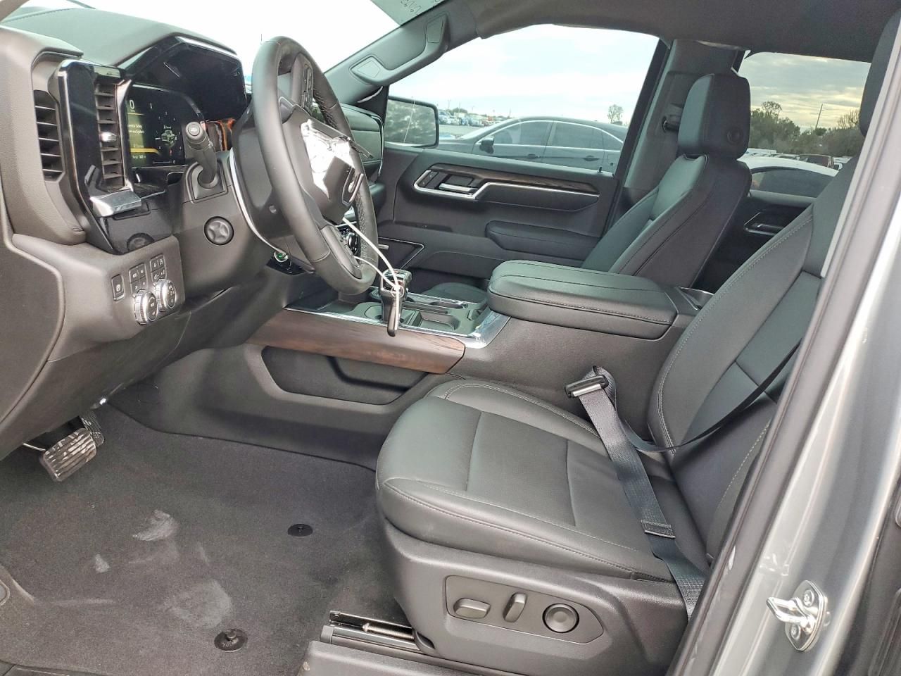 2026 GMC Sierra K1500 slt