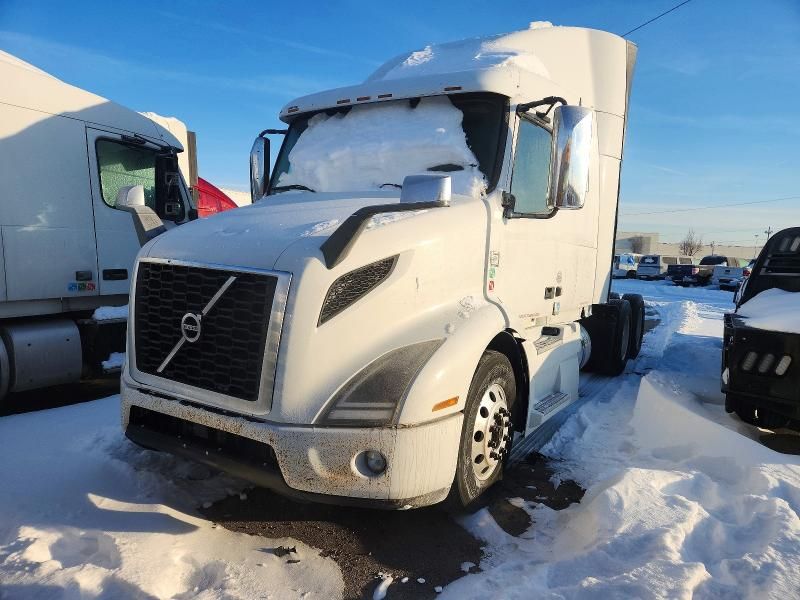 2020 Volvo VNR